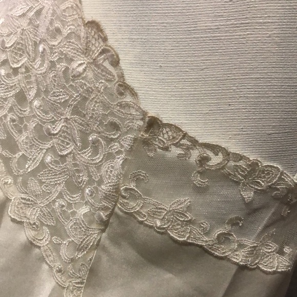 Vintage Silk Camisole Top-Off White with Lace - Picture 6 of 15